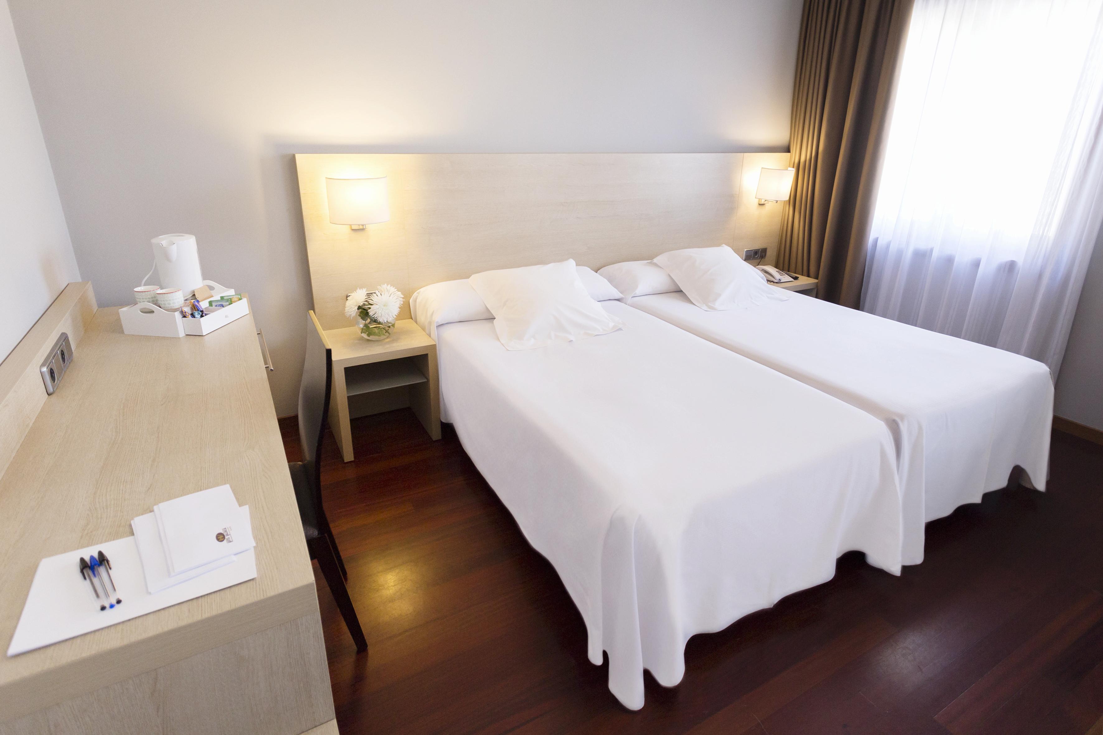 Hotel Valencia Феррол Экстерьер фото