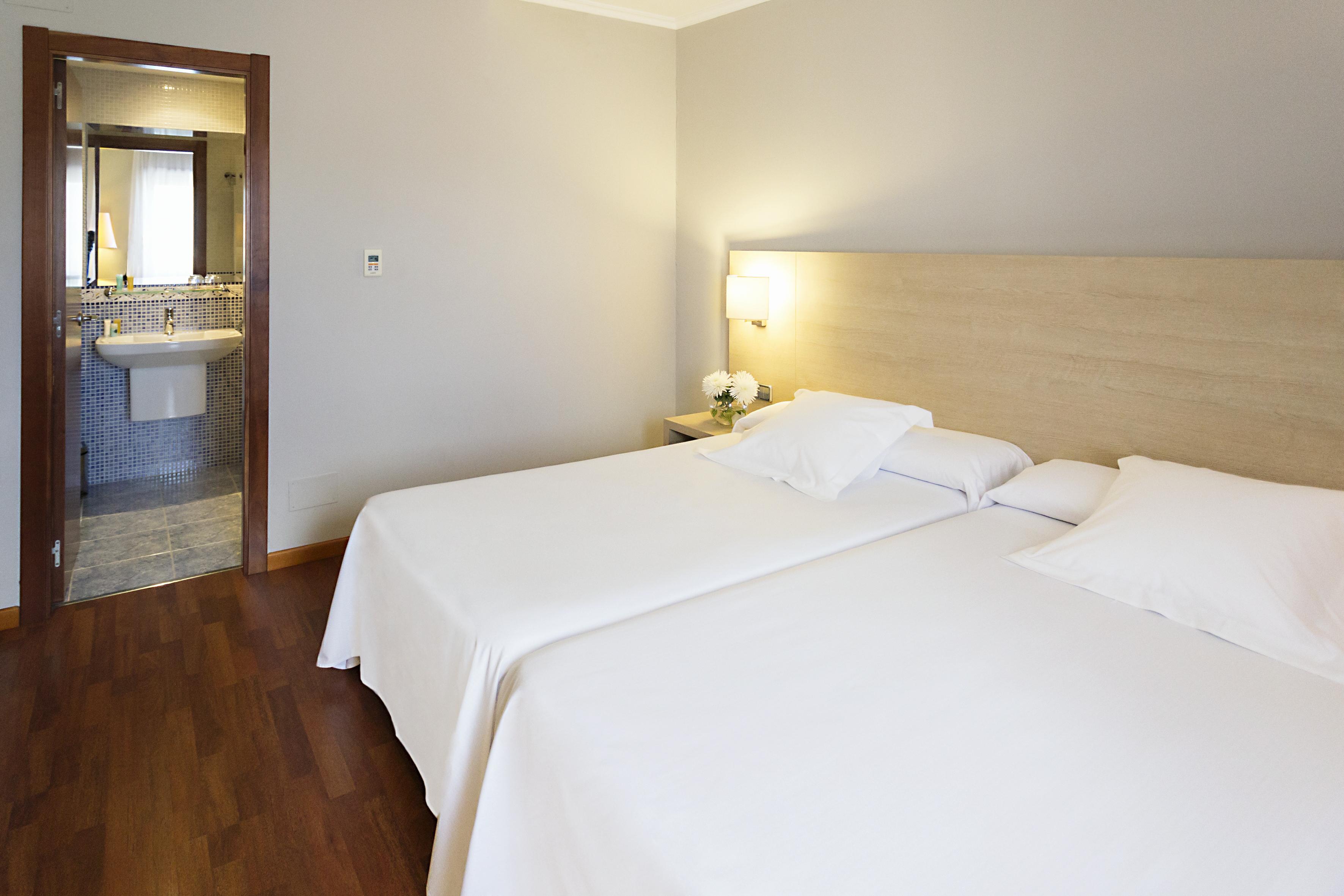 Hotel Valencia Феррол Экстерьер фото
