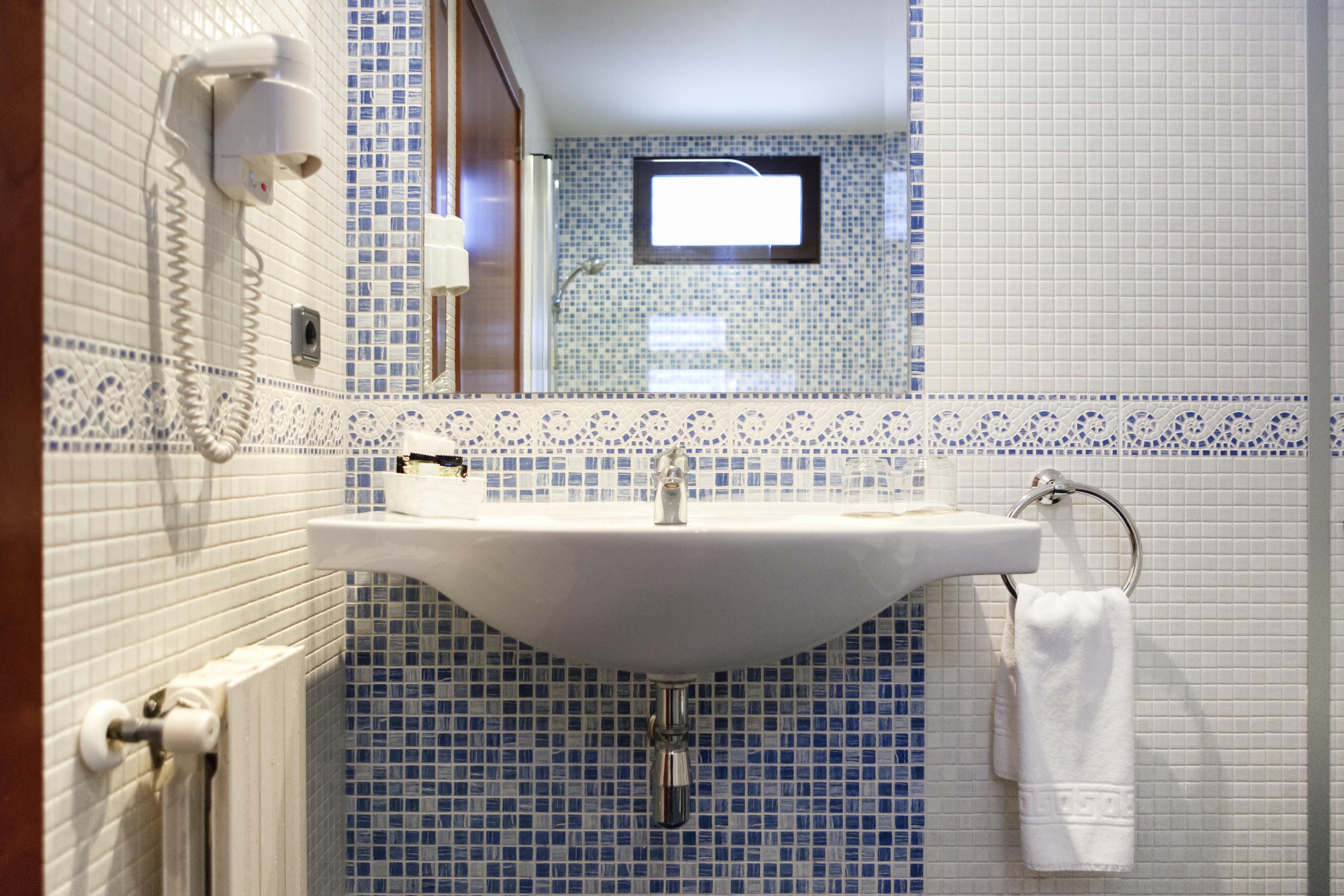 Hotel Valencia Феррол Экстерьер фото