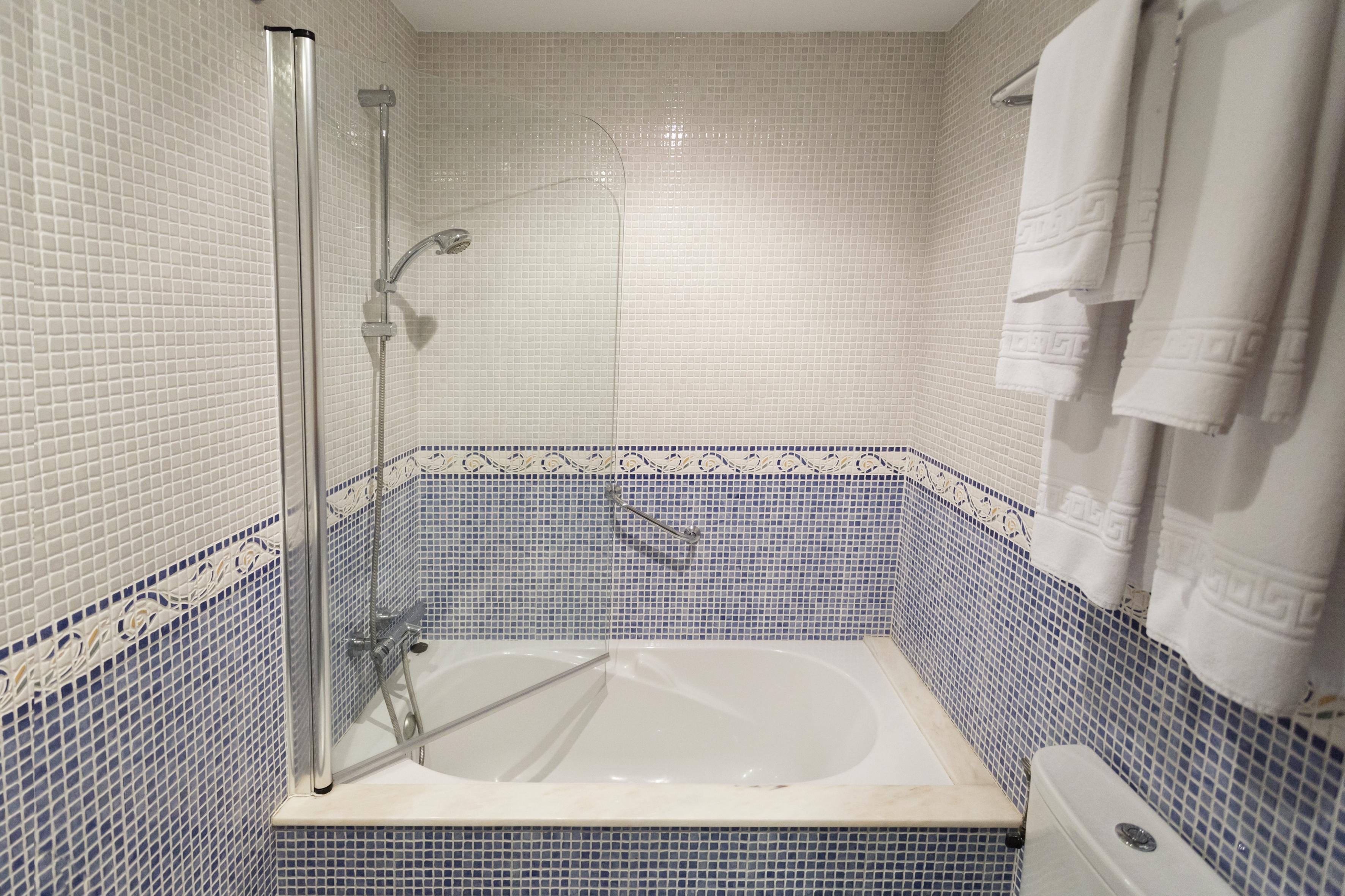Hotel Valencia Феррол Экстерьер фото