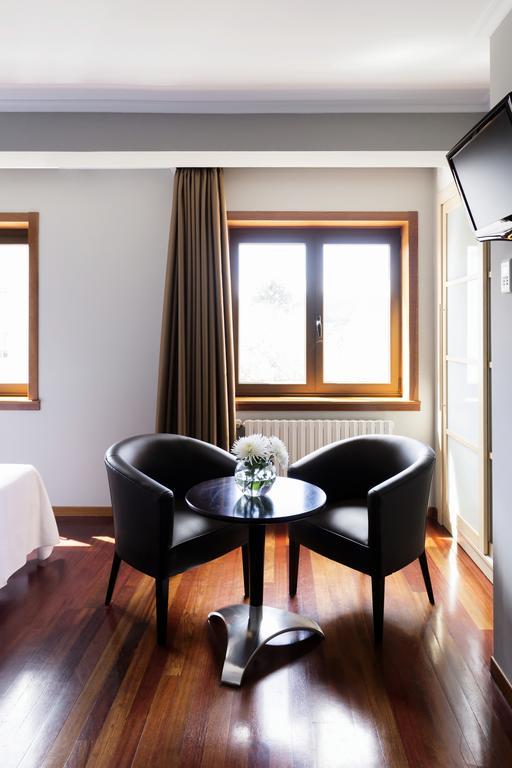 Hotel Valencia Феррол Экстерьер фото