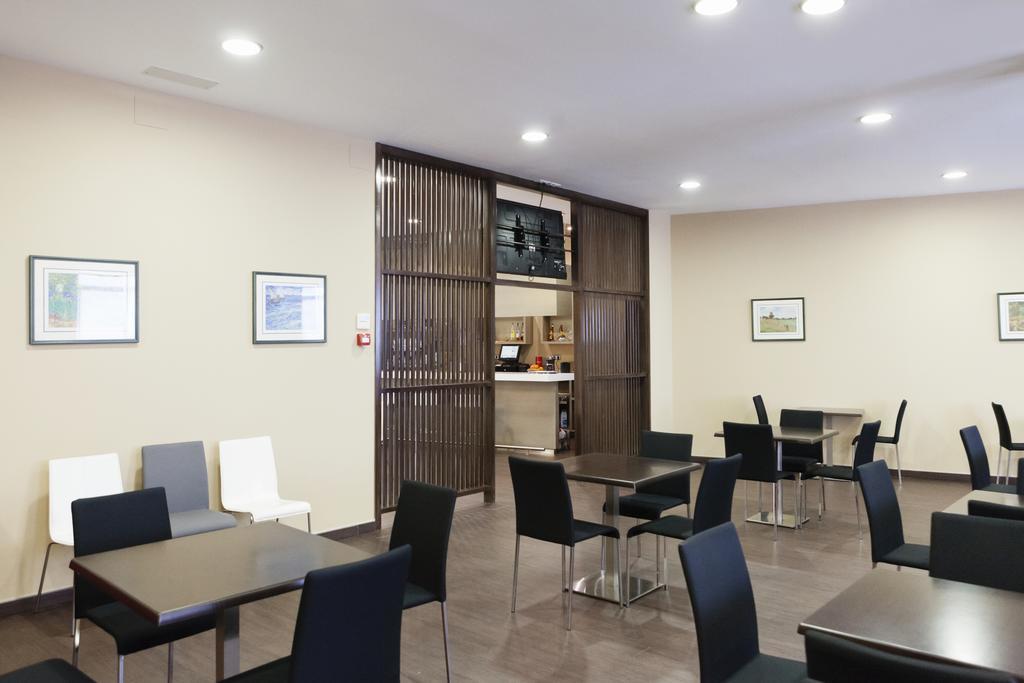 Hotel Valencia Феррол Экстерьер фото