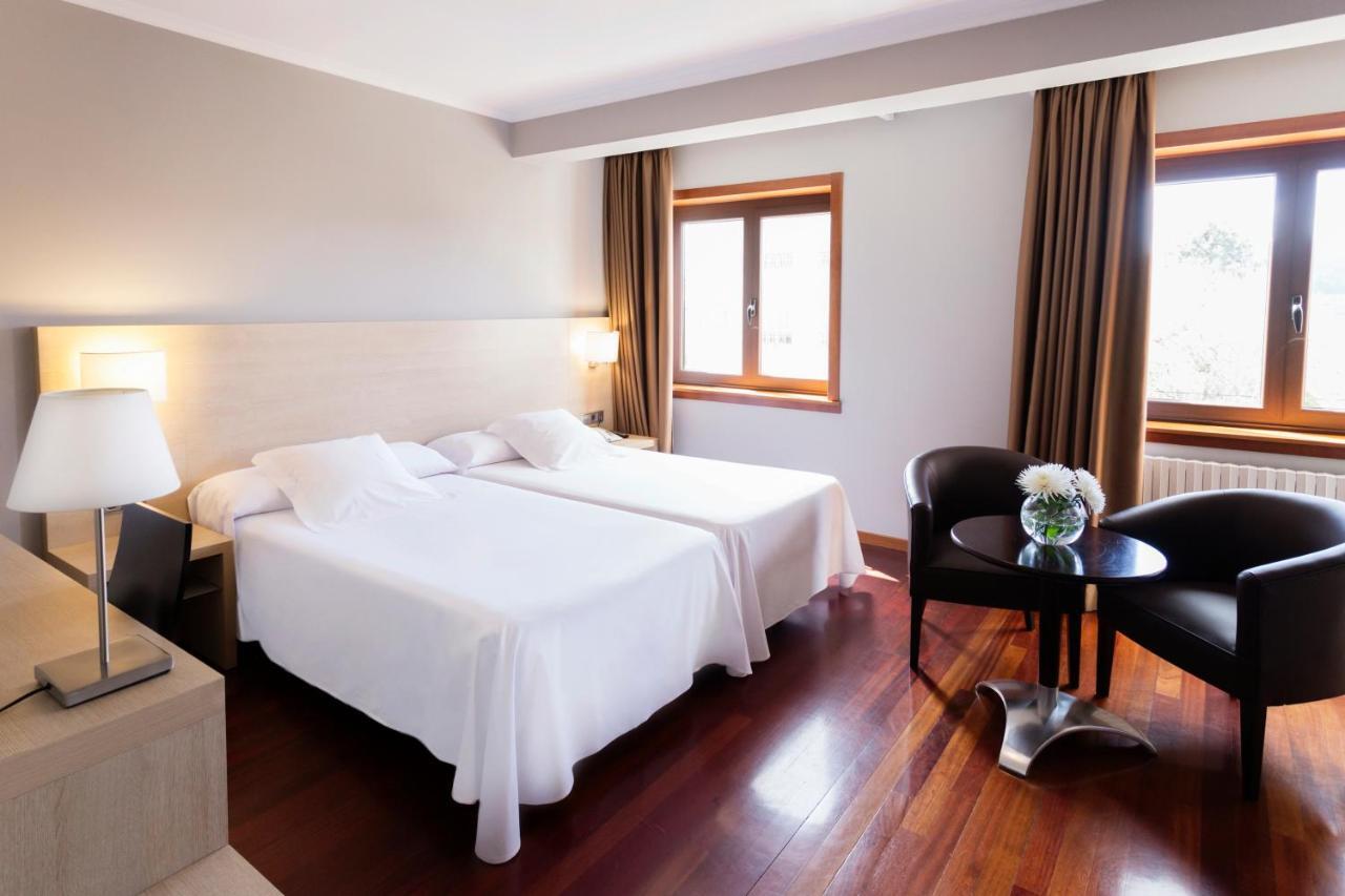 Hotel Valencia Феррол Экстерьер фото